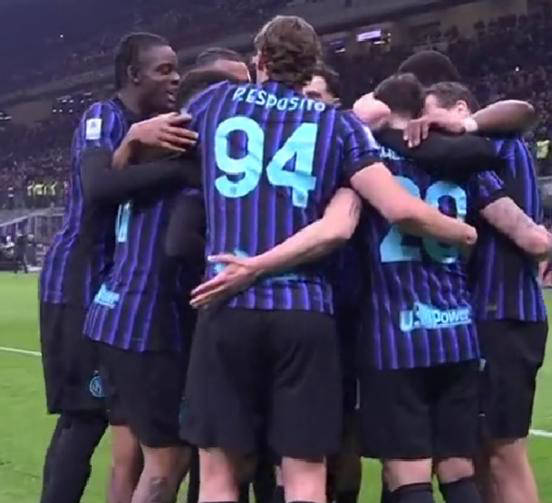 意甲冠军基本锁定！国米15轮14胜领先13分，AC米兰翻盘希望渺茫